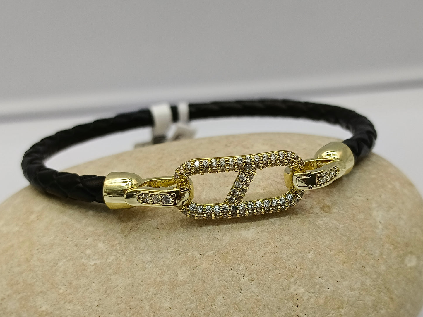 Pulsera de cuero trenzado