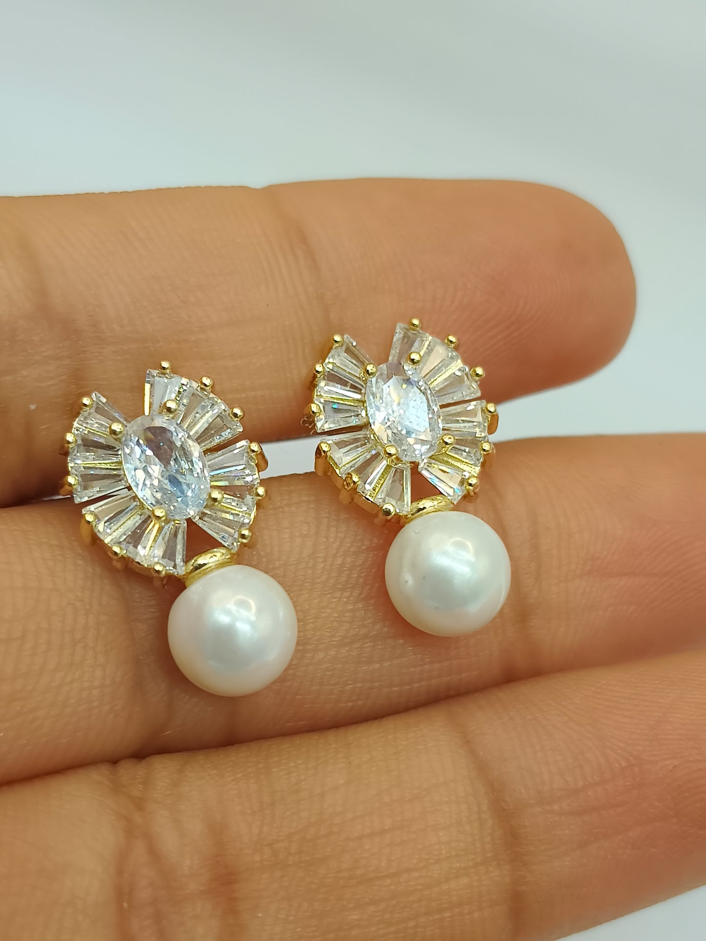 Aretes de perla con cristales